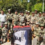 BSF ने भारत-पाक सीमा पर भारी मात्रा में हथियार और बारूद किए बरामद