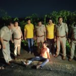पुलिस मुठभेड़ में 20 हजार रुपये का ईनामिया हिस्ट्रीशीटर गिरफ्तार, चोरी के आभूषण, नकदी, अवैध असलहा व बाइक बरामद