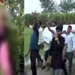 Lakhimpur सामूहिक दुष्कर्म मामला: दोनों बहनों का हुआ अंतिम संस्कार, गैंगरेप के बाद गला दबाकर लटका दिया था पेड़ से