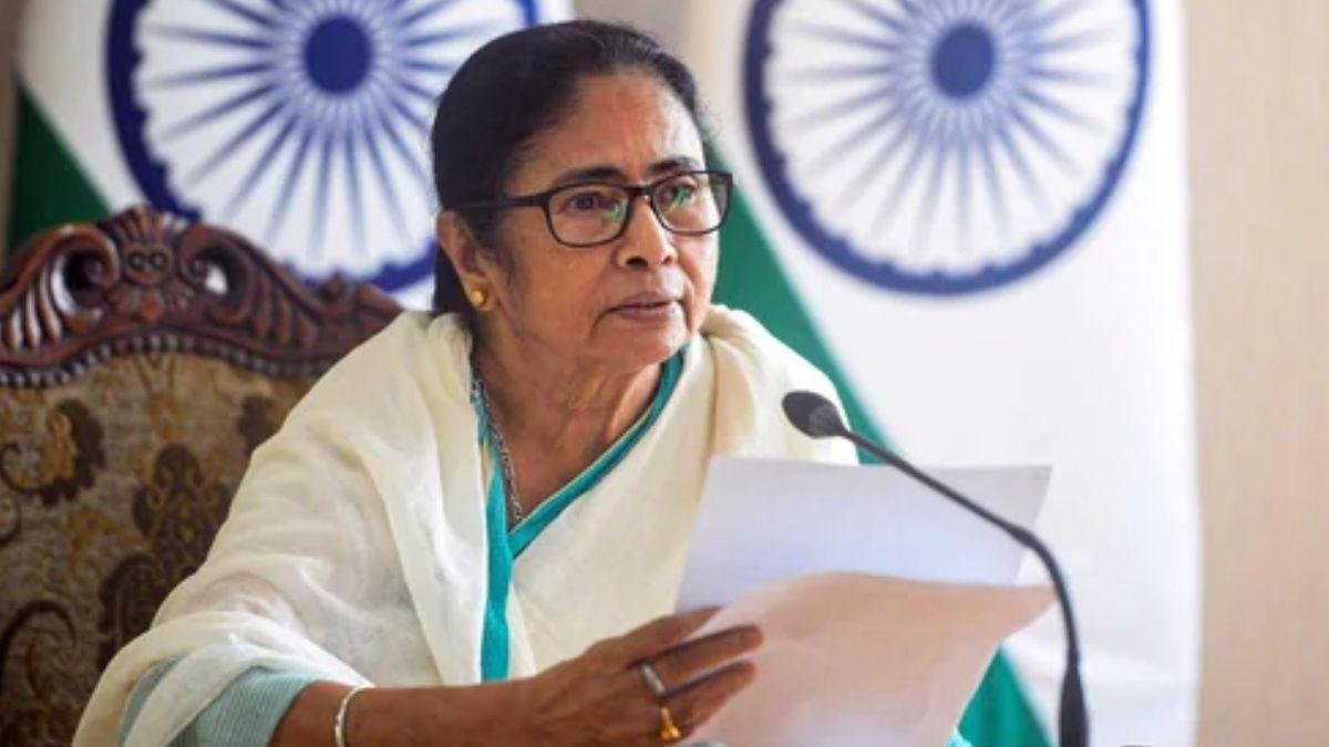 CM ममता बनर्जी ने दो स्कूली छात्रों की हत्या की CID जांच के दिए आदेश