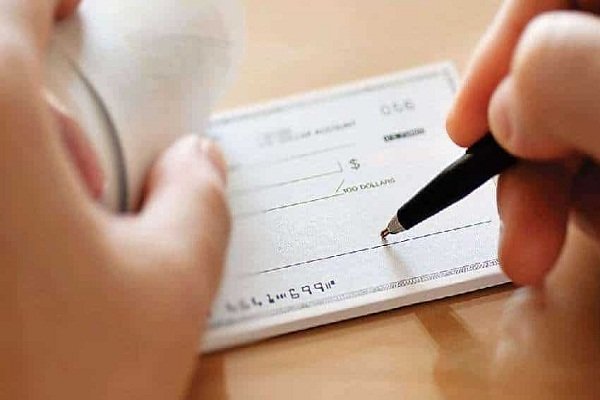 चेक बाउंस होने को लेकर सरकार सख्त, कई परेशानियों से पड़ सकता है गुजरना