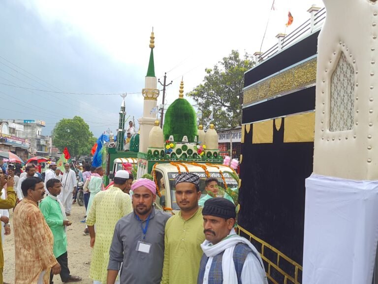 डुमरियागंज में धूमधाम से मनाया गया पैगंबर हजरत मोहम्मद का जन्म दिवस, जश्ने ईद मिलादुन्नबी