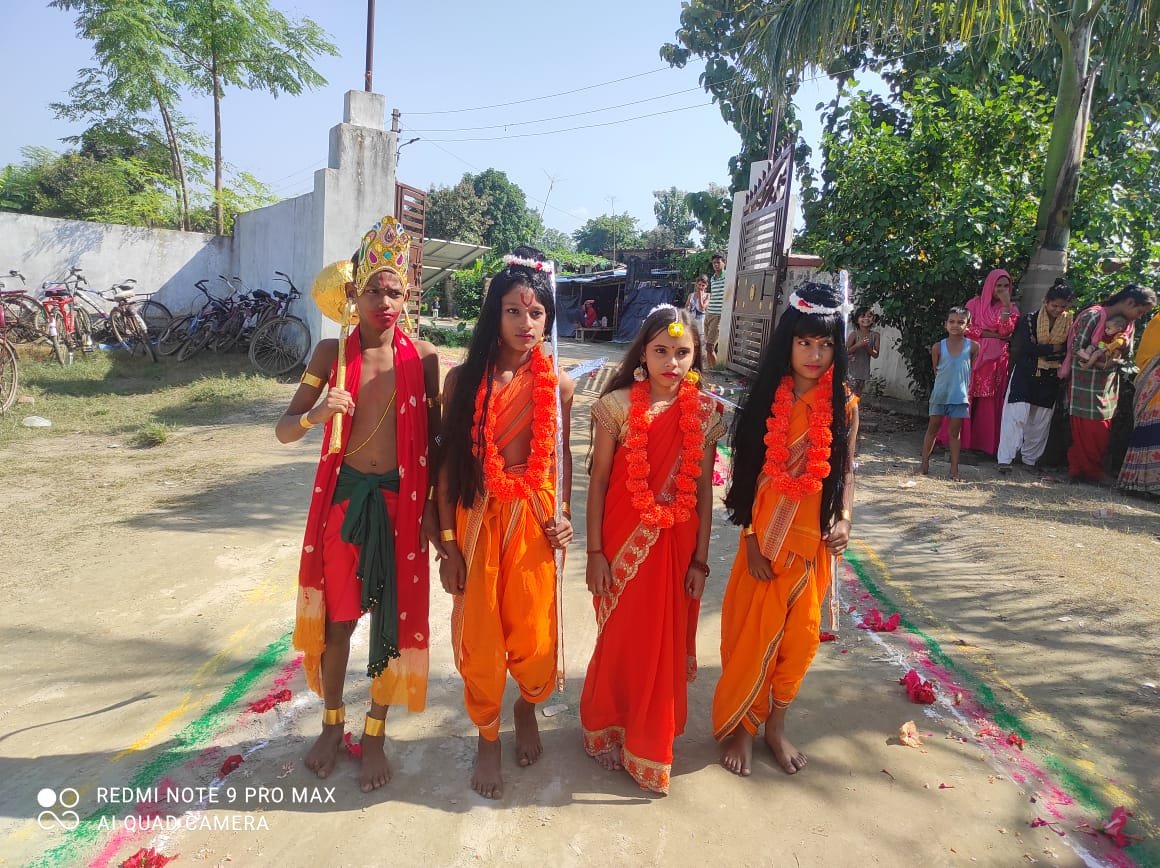 जेपी पब्लिक स्कूल में हुआ दीपावली स्पेशल कार्यक्रम, श्री राम, लक्ष्मण और सीता के रूप में प्रस्तुत किया सजीव मंचन