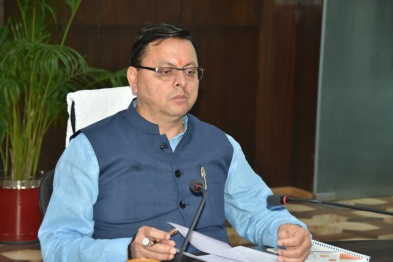 CM पुष्कर सिंह धामी ने बैठक में अधिकारियों को दिया निर्देशित, रोजगार एवं स्वरोजगार के लिए सेवायोजन एवं कौशल विकास विभाग द्वारा नियमित रोजगार मेलों का किया जाए आयोजन