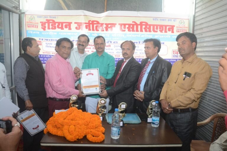 निर्भीक होकर निष्पक्ष पत्रकारिता करें पत्रकारः सेराज अहमद  कुरैशी