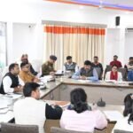 कुशीनगर में नगर निकाय चुनाव के मद्देनजर जिला प्रशासन ने की बैठक