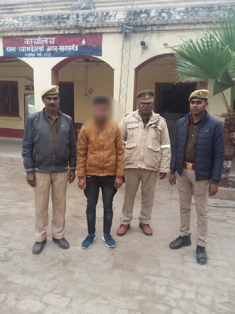 श्यामदेउरवा पुलिस ने बलात्कार के आरोपी को किया गिरफ्तार