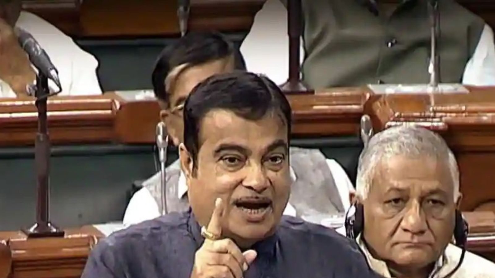 2024 के अंत तक UP की सड़कें अमेरिका के बराबर हो जाएंगी - Nitin Gadkari