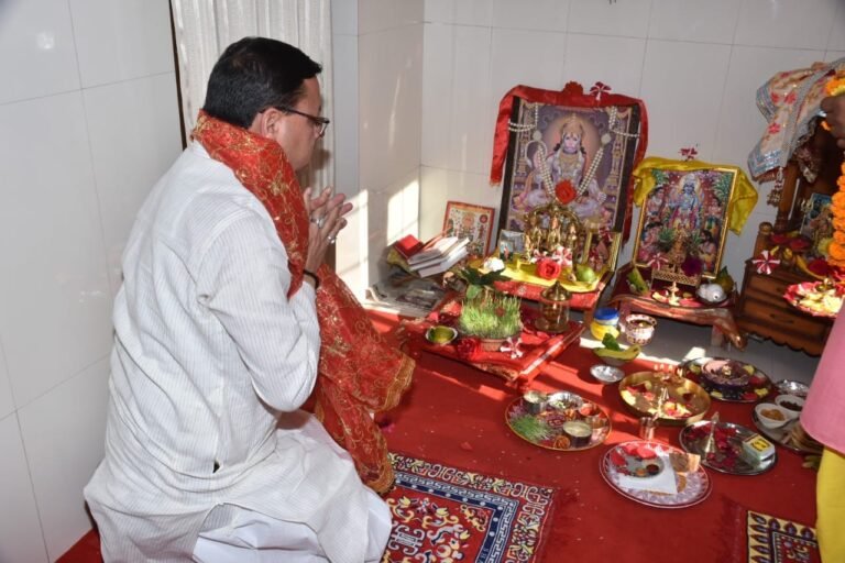 CM धामी ने रामनवमी के पावन पर्व पर सम्पूर्ण विधि-विधान से देवी स्वरूपा कन्याओं का किया पूजन- UP Abtak