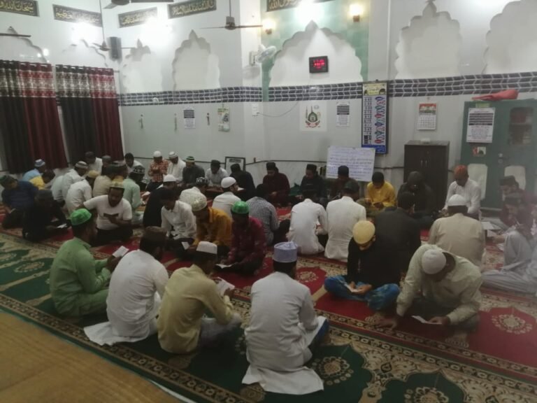 दस रमजान को हज़रत खदीजा की याद में हुई सामूहिक कुरआन ख्वानी