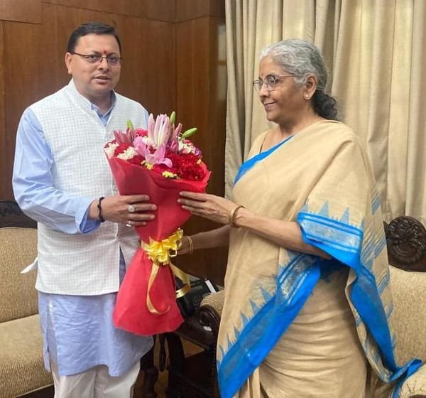 मुख्यमंत्री पुष्कर सिंह धामी ने केंद्रीय वित्त मंत्री श्रीमती निर्मला सीतारमण से की मुलाकात