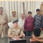 Murder In Kushinagar: पुलिस ने महिला की हत्या का खोला राज, पति सहित तीन गिरफ्तार