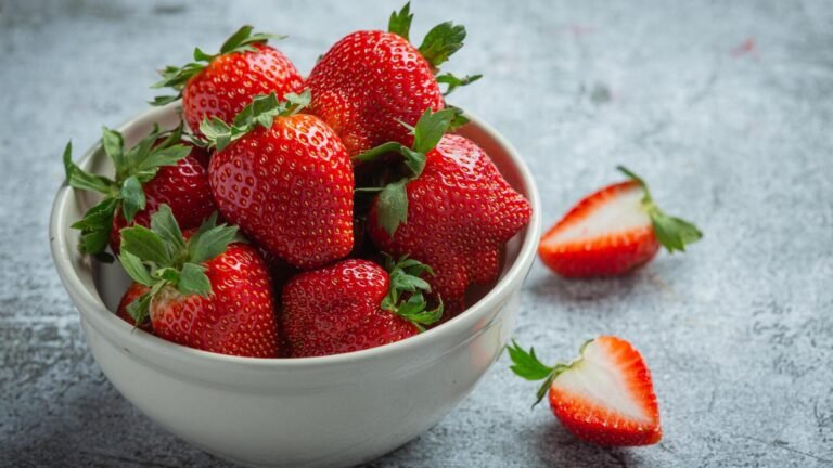 Include Strawberries in the diet through these 5 recipes, it is beneficial for health