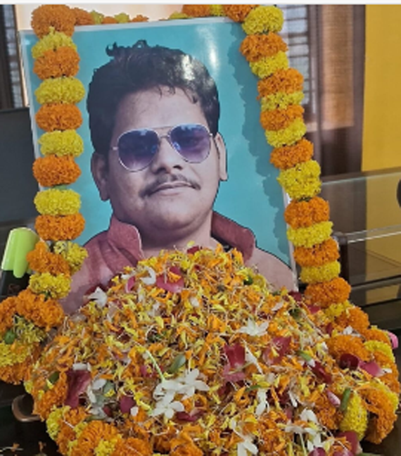 पत्रकार भानु प्रताप तिवारी के निधन पर पत्रकारों ने की शोकसभा, नम आंखों से दी श्रद्धांजलि