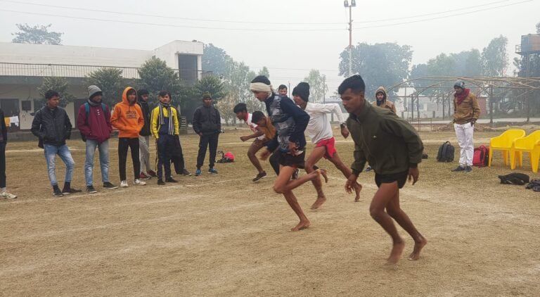 Maharajganj News - District Athletic Meet का आयोजन संपन्न, गुजरात जाएगी जनपद की टीम