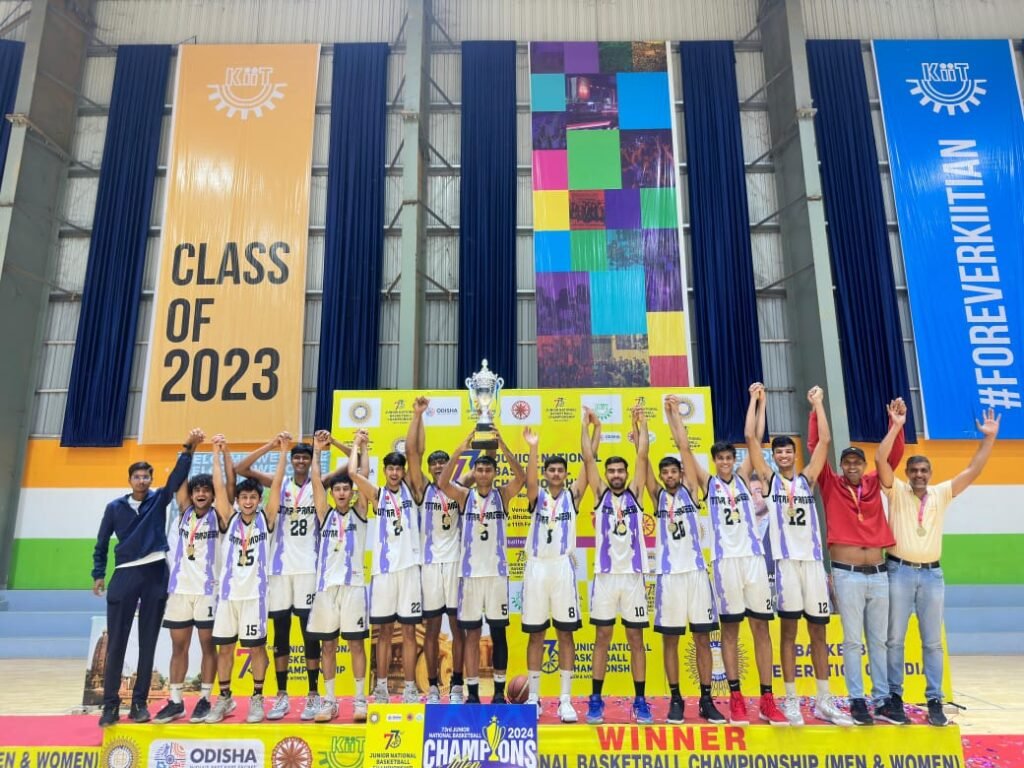देवेश की टीम ने जीता बास्केटबॉल का राष्ट्रीय खिताब