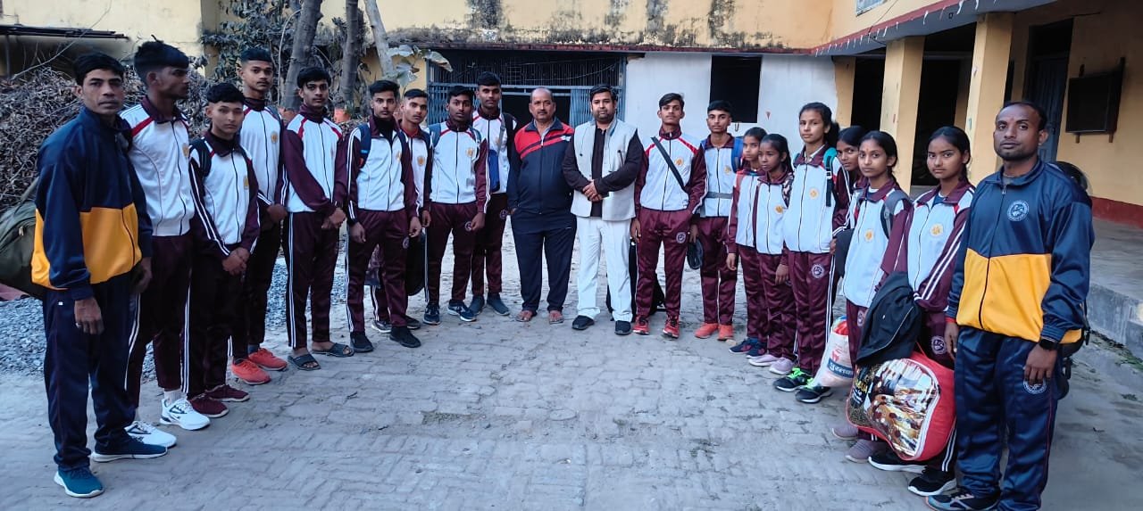 अहमदाबाद में नेशनल एथलेटिक्स के लिए महराजगंज की टीम रवाना