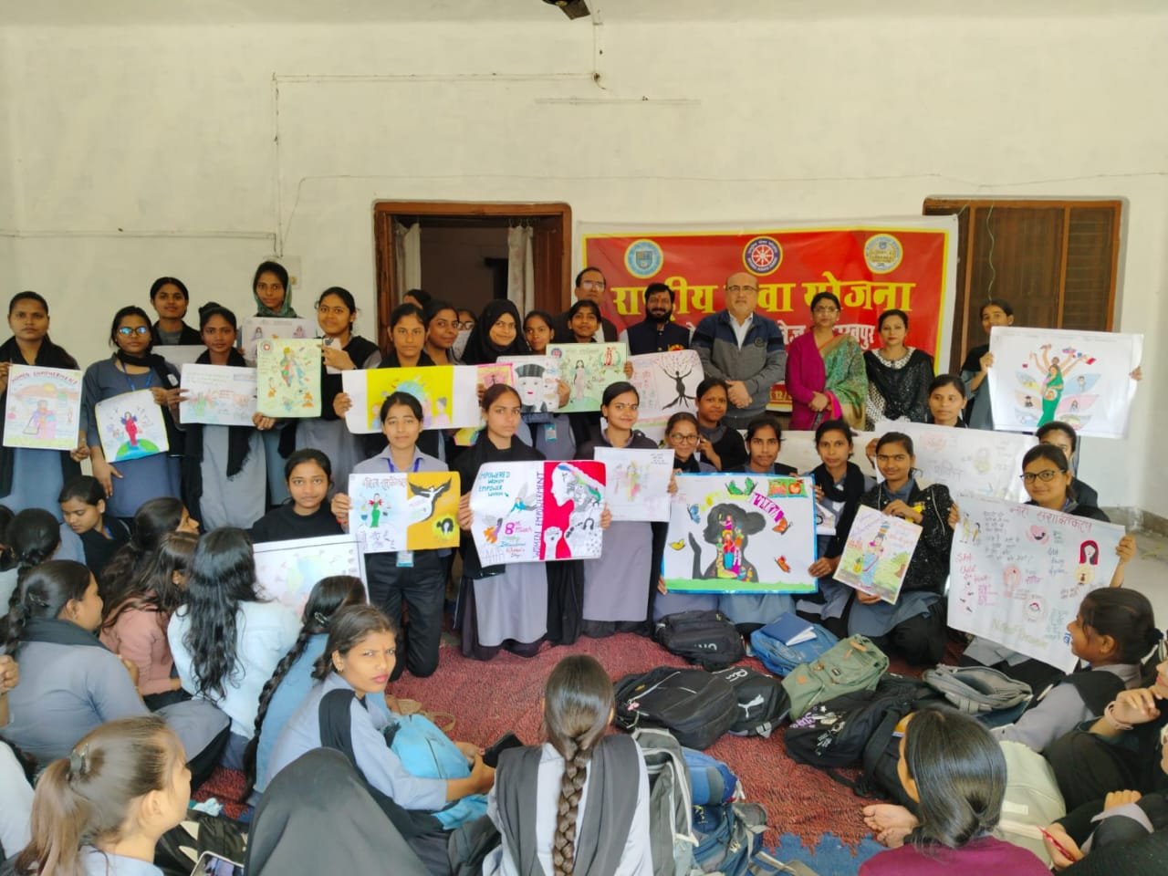 Gorakhpur- राष्ट्रीय सेवा योजना का सात दिवसीय विशेष शिविर, अंतरराष्ट्रीय महिला दिवस पर विभिन्न प्रतियोगिताओं का हुआ आयोजन