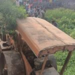Maharajganj- रोड रोलर की चपेट में आ गया चालक, हुई दर्दनाक मौत