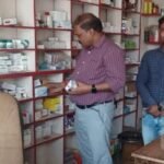 Maharajganj- सिसवा में मेडिकल स्टोर पर छापेमारी, दो लाख की अवैध दवाएं बरामद