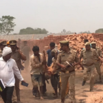 Maharajganj News-ईंट भट्ठे की गिरी दीवार, एक मजदूर की मौत, दर्जनों घायल