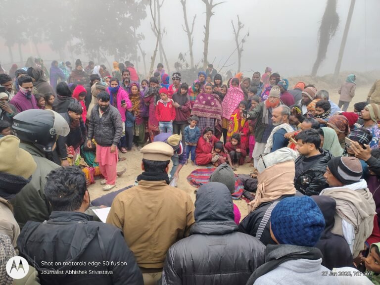 सिसवा की बड़ी खबर, गन्ने से भरी ट्राली की चपेट में आने से बाईक सवार दो युवको की दर्दनाक मौत