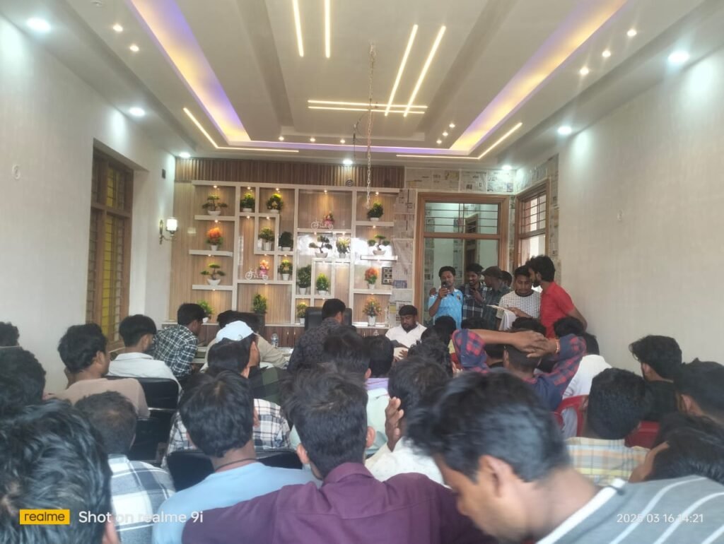 सिसवा नगर पालिका: स्टैंड शुल्क माफी पर ई-रिक्शा चालकों में खुशी की लहर, भारी संख्या में जुलूस निकाल कर ढोल- नगाड़ों के साथ अध्यक्ष का किया आभार