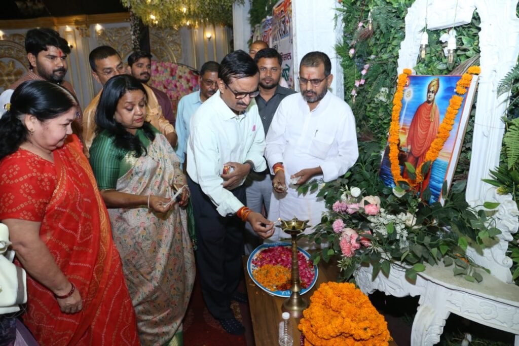 युवा जनकल्याण समिति का हर्षाेल्लास पूर्वक मना दसवां स्थापना दिवस व होली मिलन समारोह