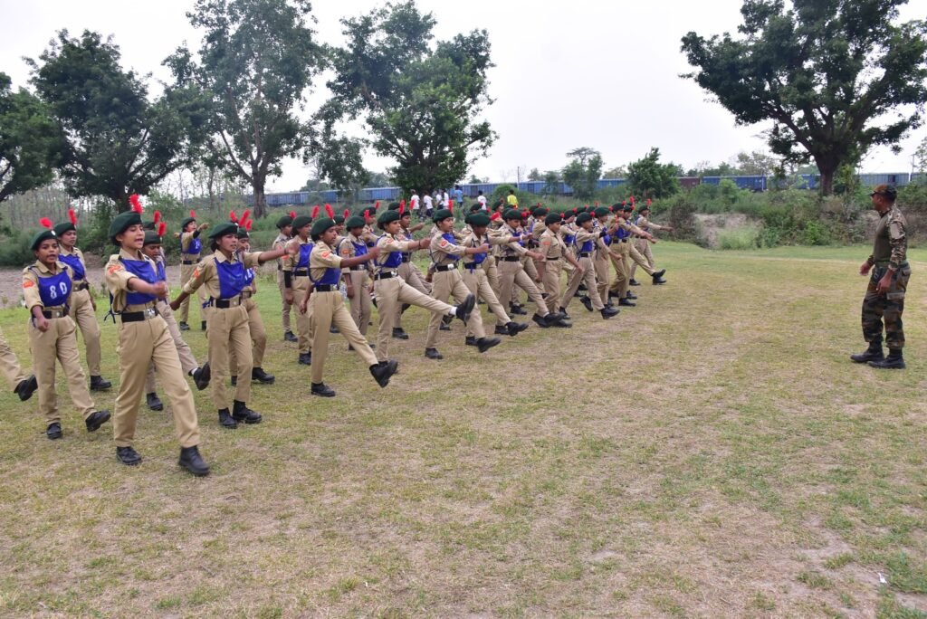 102 बटालियन NCC शिविर : कैडेट्स को मूलभूत मिलिट्री प्रशिक्षण दिया गया