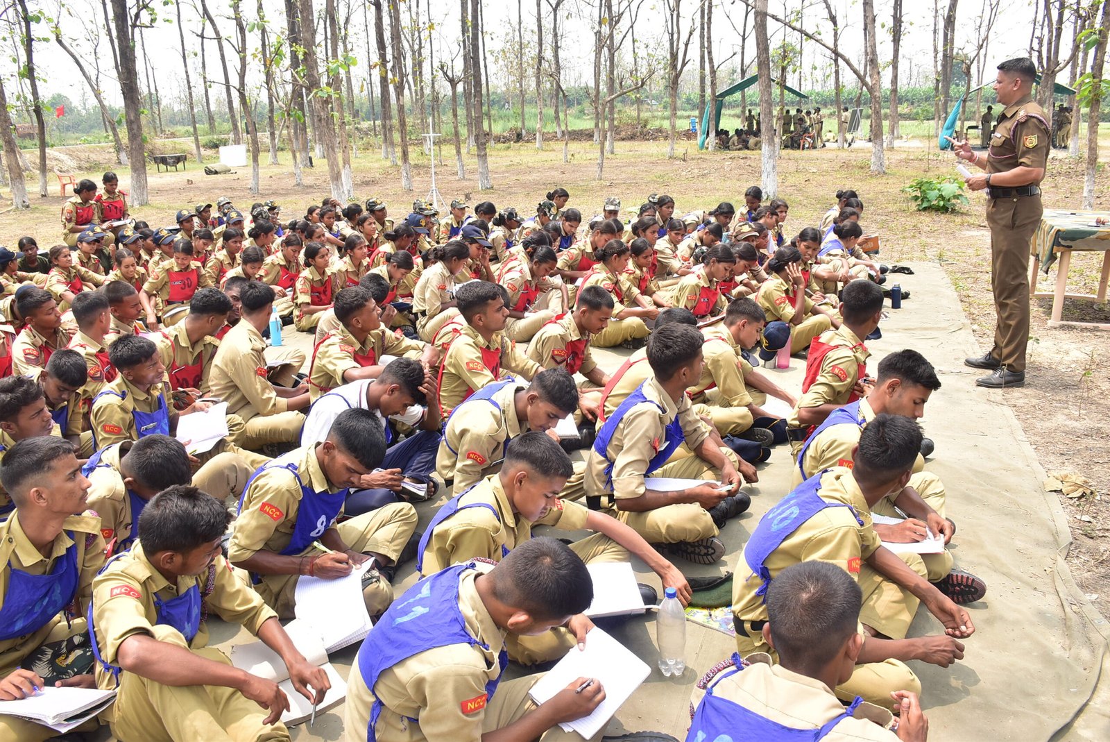 NCC संयुक्त वार्षिक शिविर का 5वां दिन, प्रश्नोत्तरी प्रतियोगिता के साथ राइफल खोलने व जोड़ने की दी गयी जानकारी