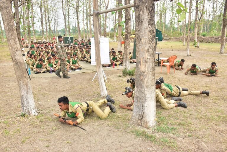 102 बटालियन NCC शिविर : कैडेट्स को मूलभूत मिलिट्री प्रशिक्षण दिया गया
