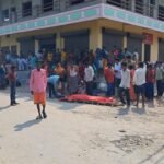 Maharajganj News - पुलिस ने रोक दिया दाह संस्कार के लिए जा रहे शव को, जाने वजह