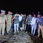 महराजगंज में पुलिस और चोरों के बीच मुठभेड़, एक के पैर में लगी गोली, दो गिरफ्तार