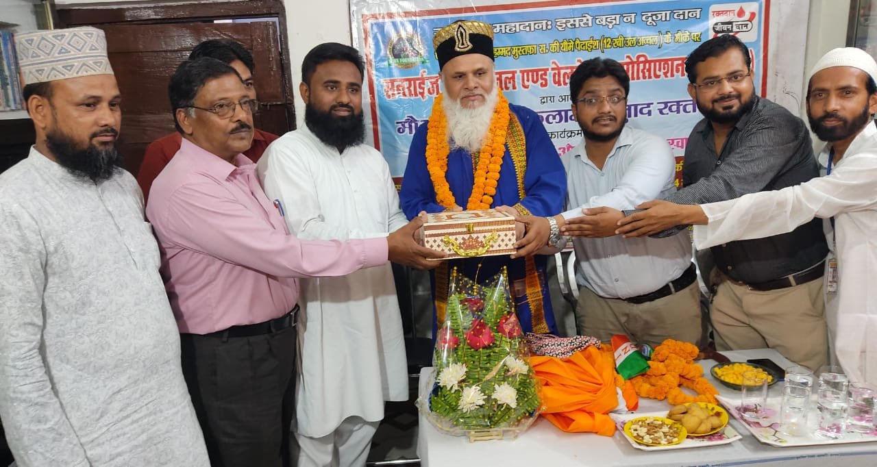 गोरखपुर में हुआ ग़ौसे आज़म फाउंडेशन के राष्ट्रीय अध्यक्ष का ऐतिहासिक स्वागत