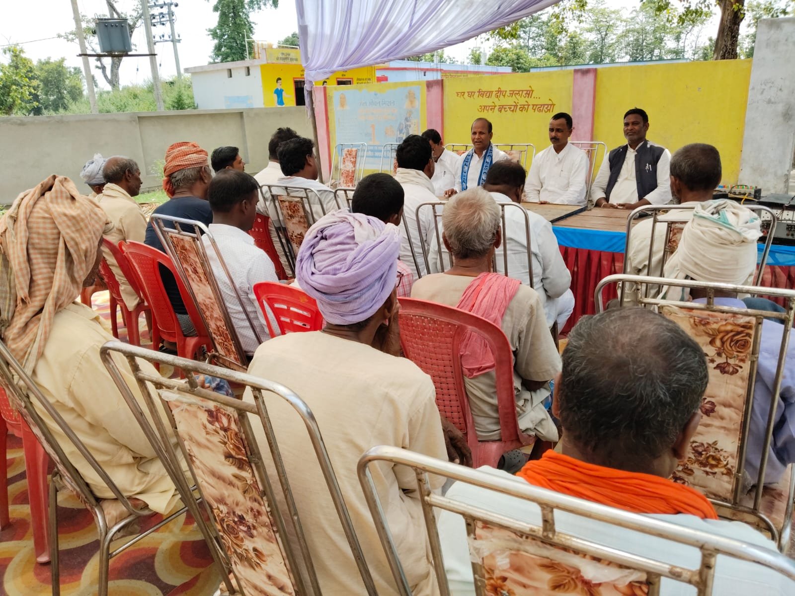 बसपा के सदस्यता अभियान में सैकड़ो लोगों ने ली सदस्यता, बूथकमेटी का हुआ गठन