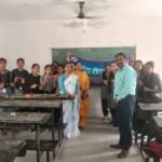 Gorakhpur News - सेण्ट ऐण्ड्रयूज कॉलेज में राखी बनाओ प्रतियोगिता का हुआ आयोजन