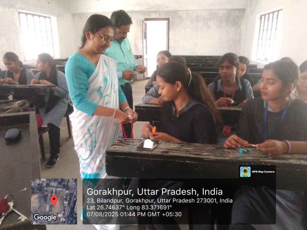 Gorakhpur News - सेण्ट ऐण्ड्रयूज कॉलेज में राखी बनाओ प्रतियोगिता का हुआ आयोजन