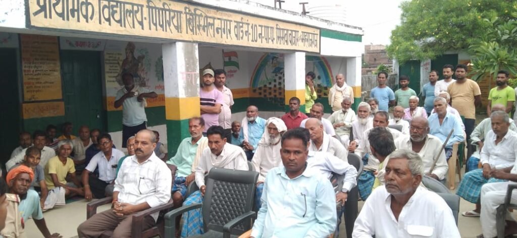 Maharajganj News - थाना प्रभारी ने चौपाल लगाकर दिया शांति और सौहार्द का पैगाम