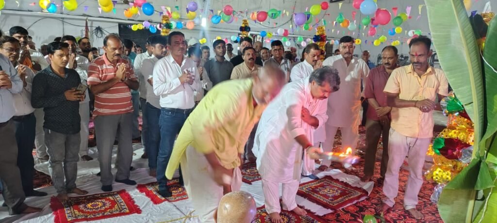 सिसवा आईपीएल चीनी मिल में श्रद्धा व उत्साह से मनाई गई विश्वकर्मा पूजा