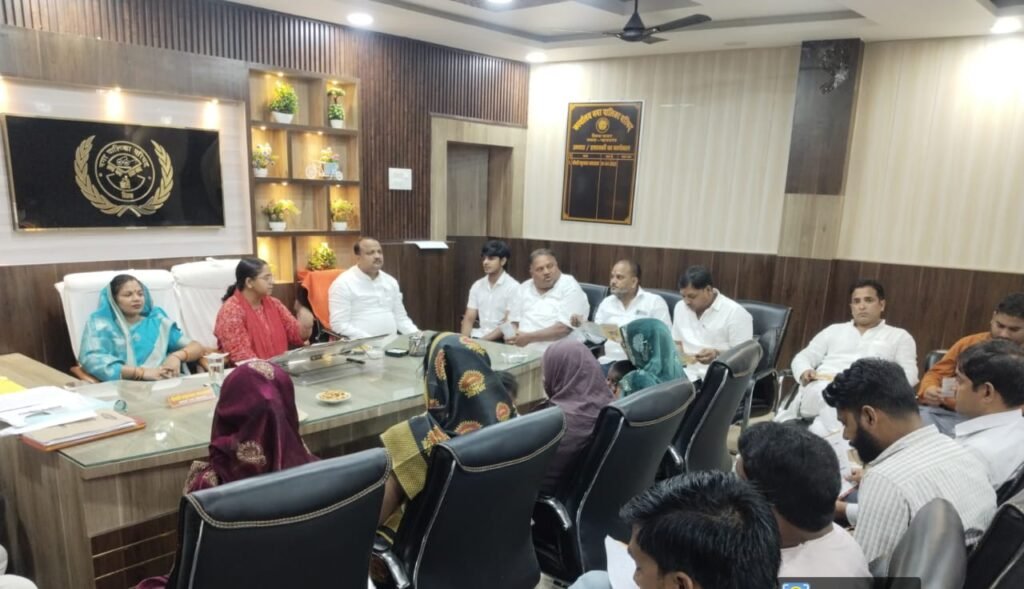 सिसवा नगर पालिका की बैठक में पारित हुए करोड़ों के विकास प्रस्ताव, विवाह भवन, मुक्तिधाम, सड़क-नाली व विद्युत व्यवस्था के लिए मिली स्वीकृति