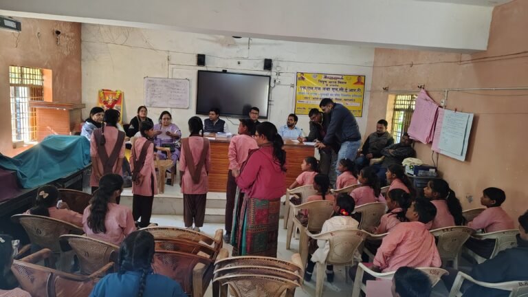 सिसवा बीआरसी में प्रतिभाओं का जलवा, अंग्रेजी वाद-विवाद व स्पेलिंग प्रतियोगिता सफलतापूर्वक आयोजित