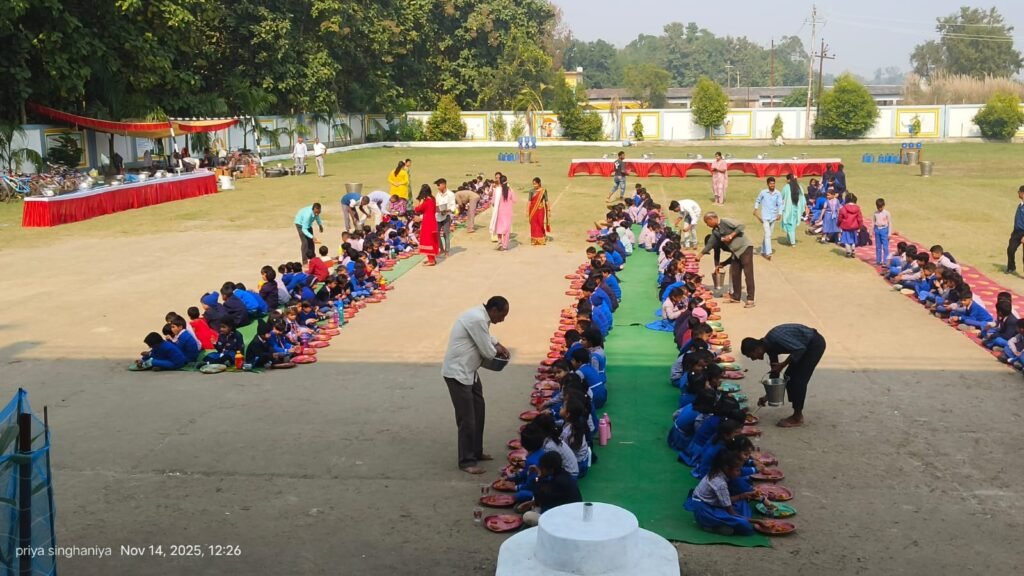स्टर्लिंग पब्लिक सीनियर सेकेंडरी स्कूल में हर्षोल्लास के साथ मनाया गया बाल दिवस