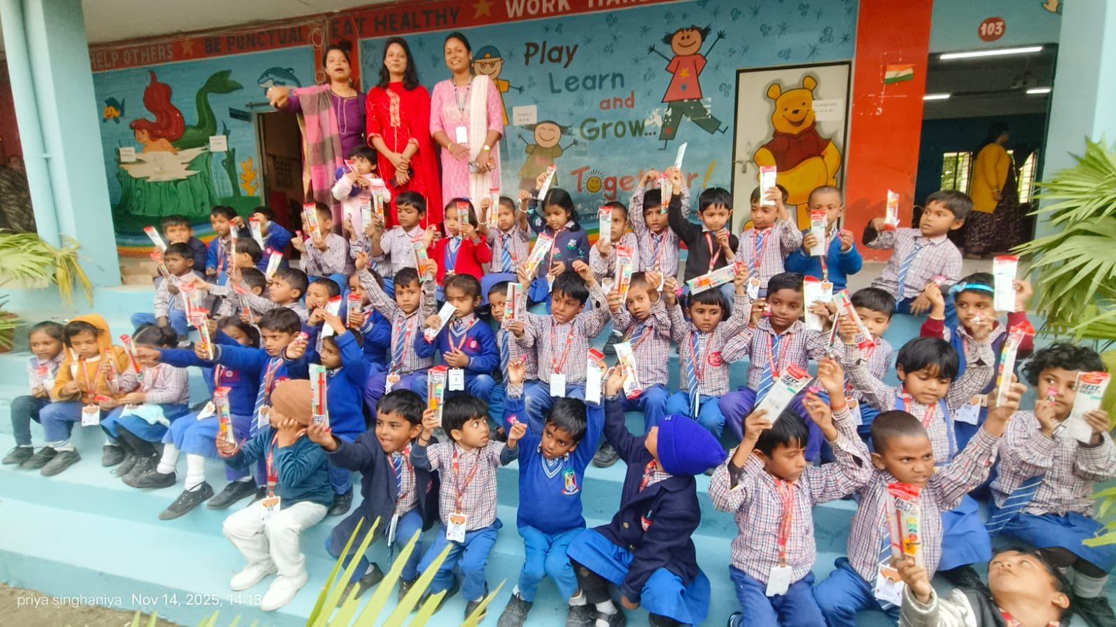 स्टर्लिंग पब्लिक सीनियर सेकेंडरी स्कूल में हर्षोल्लास के साथ मनाया गया बाल दिवस