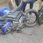 रील के चक्कर में दो जिंदगियां दांव पर, तेज रफ्तार बाइक बोलेरो से टकराई