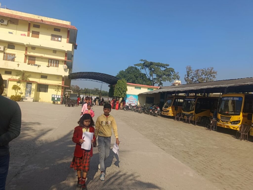 Siswa Bazar - सेंट जोसेफ्स स्कूल में नवोदय प्रवेश परीक्षा सम्पन्न, प्रशासन रहा मुस्तैद