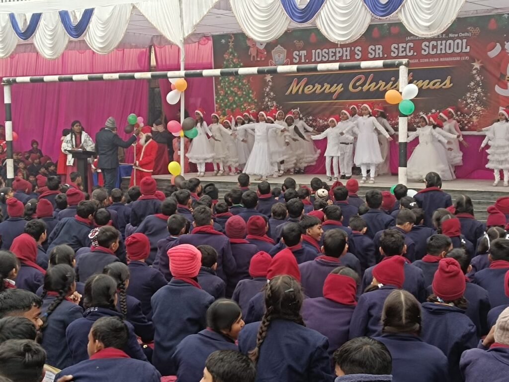 नन्हे-मुन्ने बच्चों ने गीत-संगीत और उल्लास के साथ मनाया क्रिसमस डे