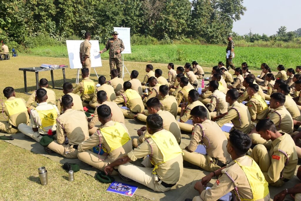 102 बटालियन NCC शिविर का चौथा दिन, कैडेट्स को दिया गया मूलभूत मिलिट्री प्रशिक्षण
