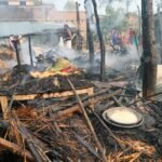 दो घरों में भीषण आग, लाखों का हुआ नुकसान, प्रशासन से मदद की गुहार