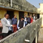 Maharajganj News- जिलाधिकारी ने कस्तूरबा गांधी बालिका विद्यालय मिठौरा का किया निरीक्षण, दिया आवश्यक दिशा-निर्देश