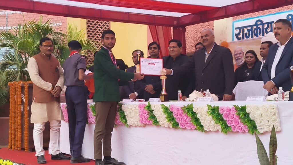 प्रदेश स्तरीय विज्ञान प्रदर्शनी में RPIC के विद्यार्थियों को मिला पहला तथा तीसरा स्थान